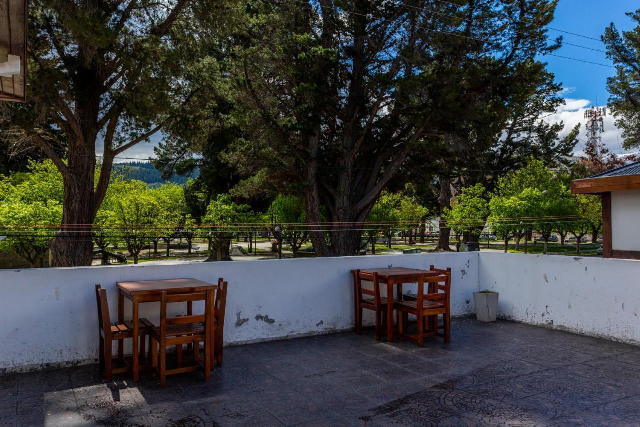 Pinto Terraza Ostello Esquel Esterno foto