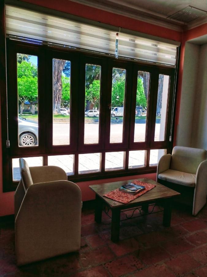 Pinto Terraza Ostello Esquel Esterno foto