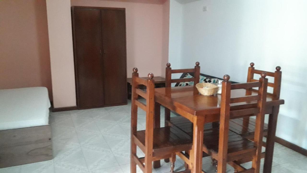 Pinto Terraza Ostello Esquel Esterno foto